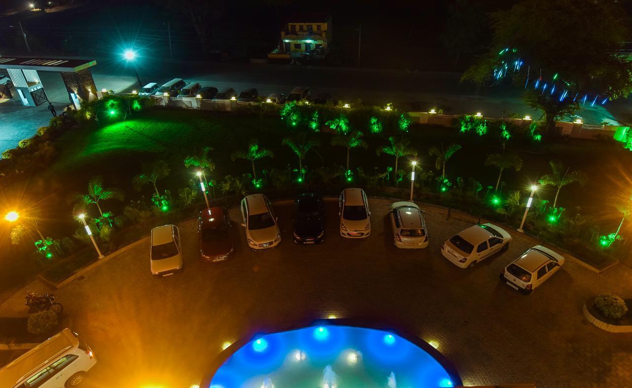 Hotel Atharva อุจเจน ภายนอก รูปภาพ