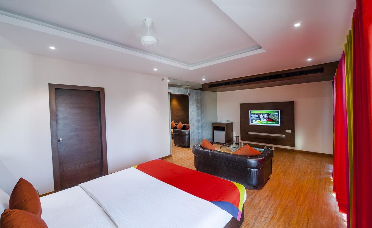 Hotel Atharva อุจเจน ภายนอก รูปภาพ