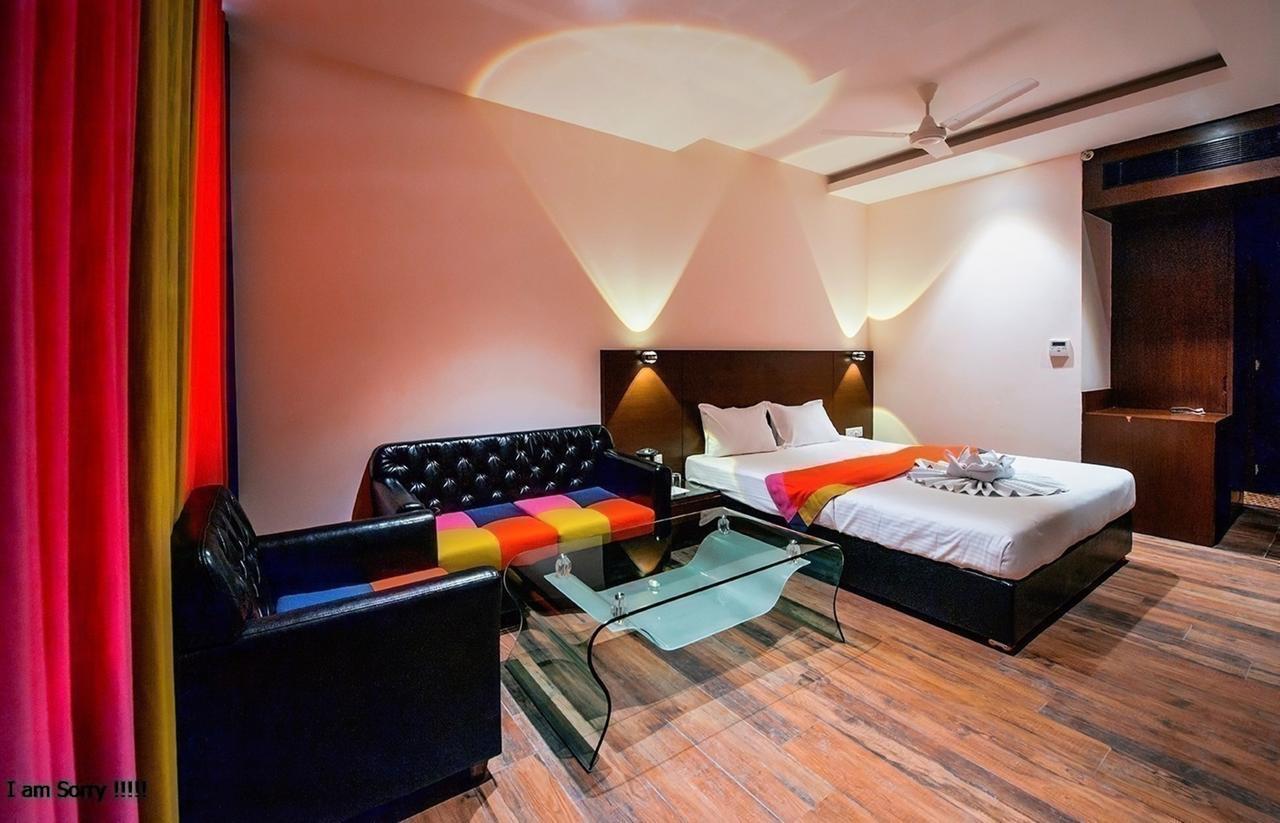 Hotel Atharva อุจเจน ภายนอก รูปภาพ