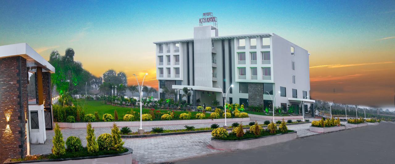 Hotel Atharva อุจเจน ภายนอก รูปภาพ