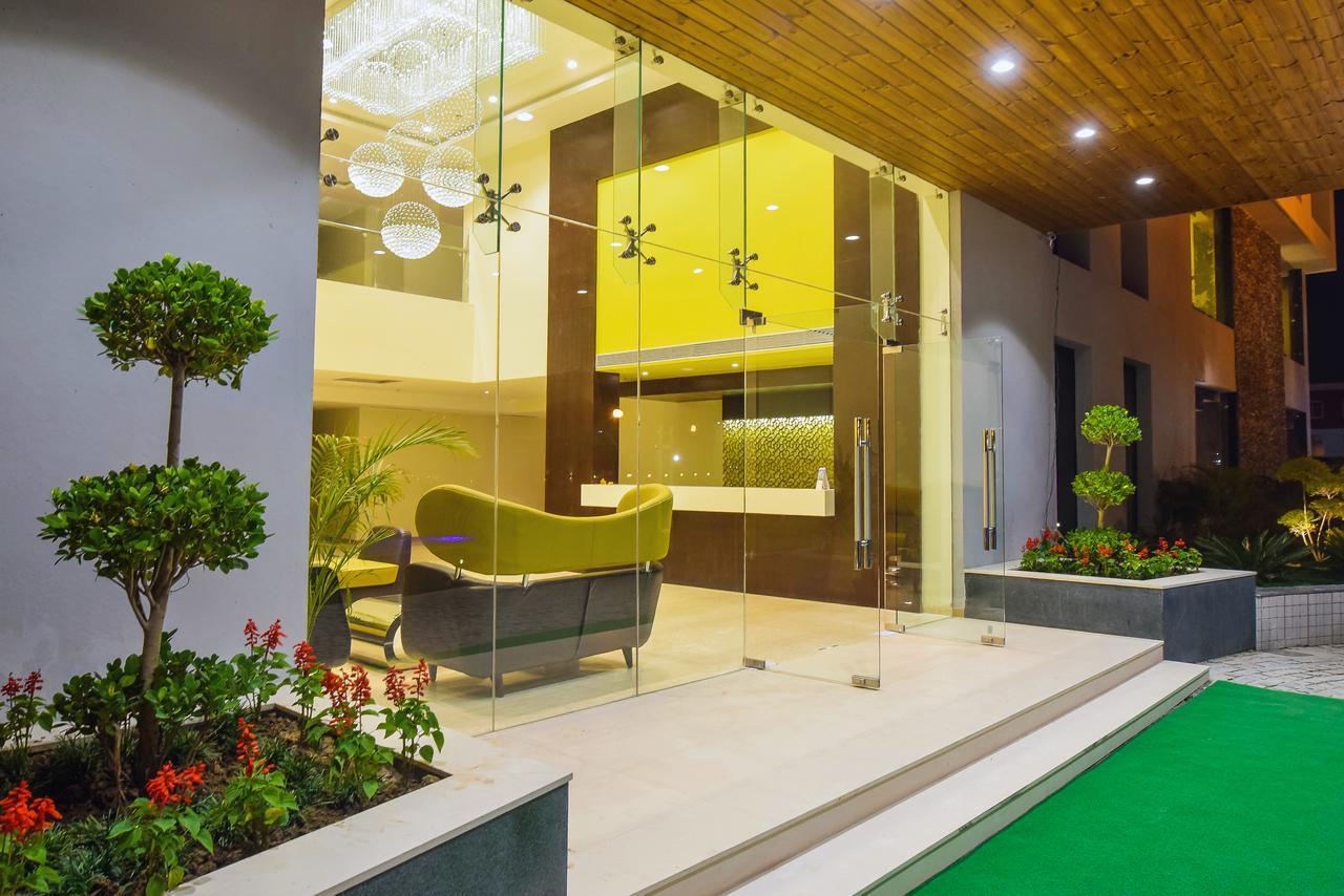 Hotel Atharva อุจเจน ภายนอก รูปภาพ